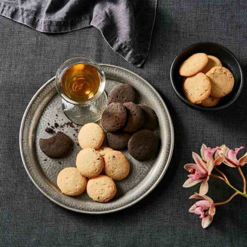 shortbread biscuits arranged